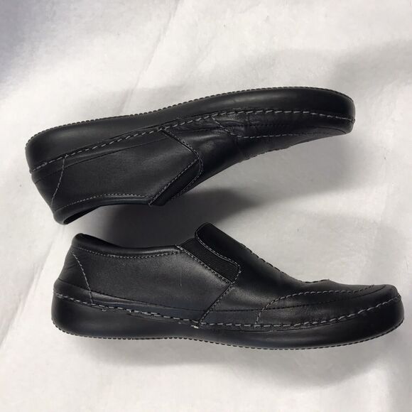 Vionic Addison Black Leather Slip On Comfort Loafer w Orthaheel  Size 8.5 shoe - Picture 6 of 7